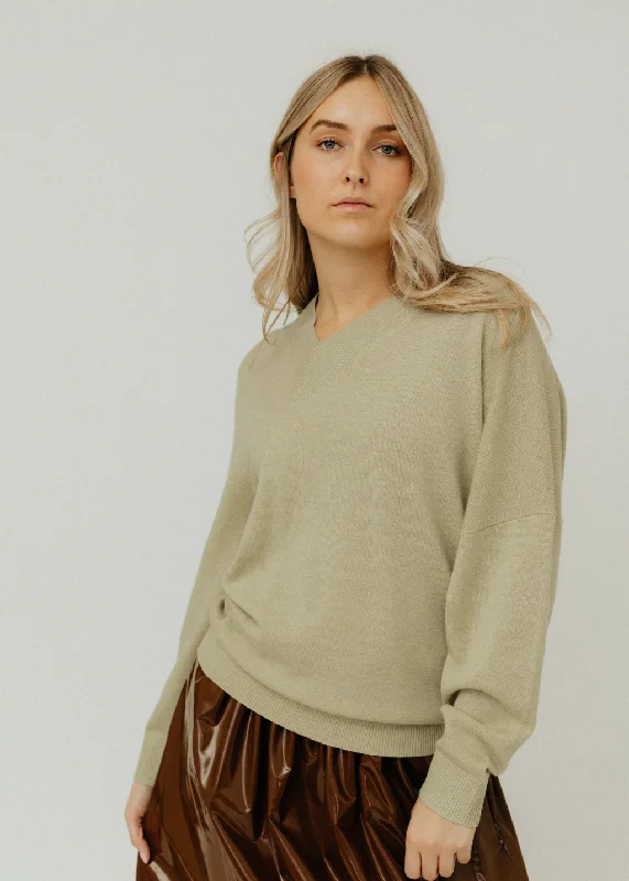 Tibi Washable Cashmere Warp V-Neck Pullover in Light Green