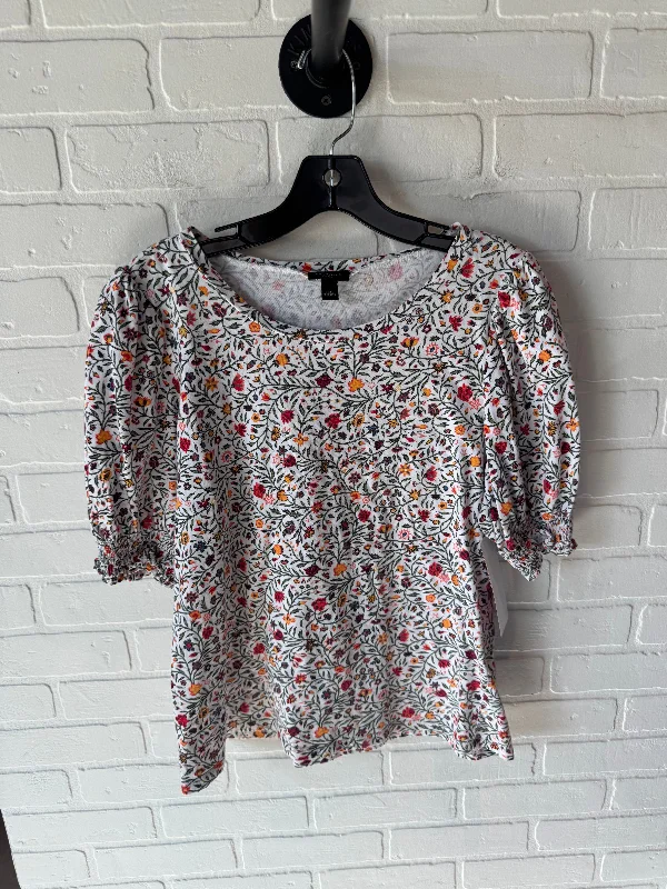 Top Short Sleeve By Ann Trinity In Floral Print, Size: L